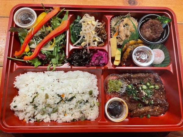 松阪牛カルビ弁当